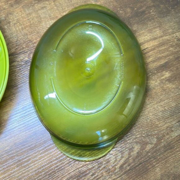 TUPPERWARE 5409A-2 Heat N Serve Microwave Container Vent Avocado Green 1.1L - Picture 5 of 7